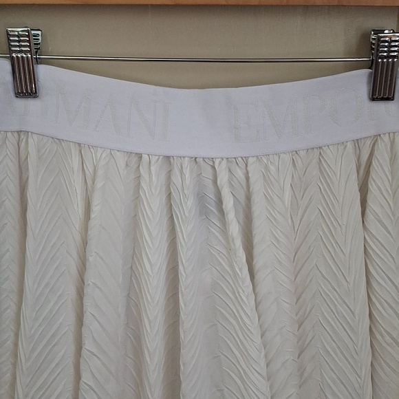Emporio Armani Textured White Maxi Skirt_1 - Picture 2 of 7